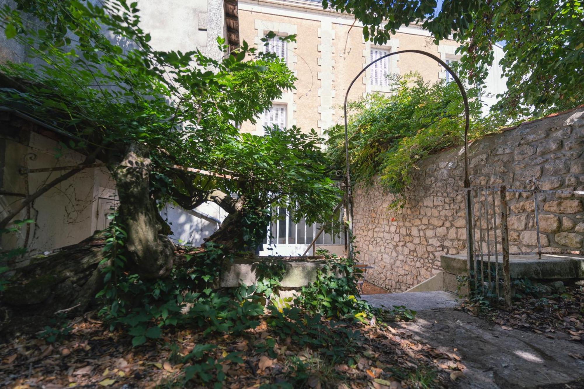 La Verriere By La Maison De Marc- Poitiers Centre - Parking Et Terrasse エクステリア 写真